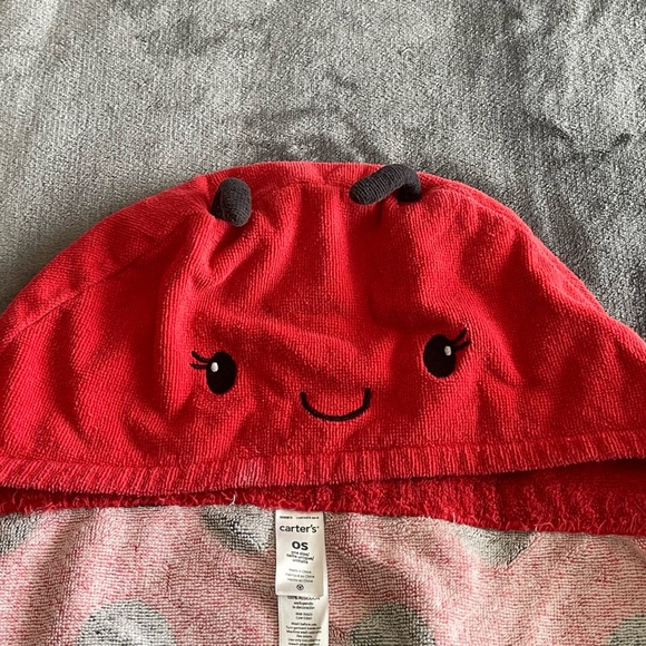 Carters Girls Hooded Towel One Size Strawberry Ladybug Beach Swimming Lessons - Picture 5 of 11